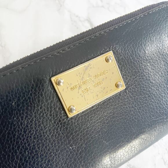 MICHAEL KORS Navy Blue Leather Zip Around Wallet - Picture 2 of 6